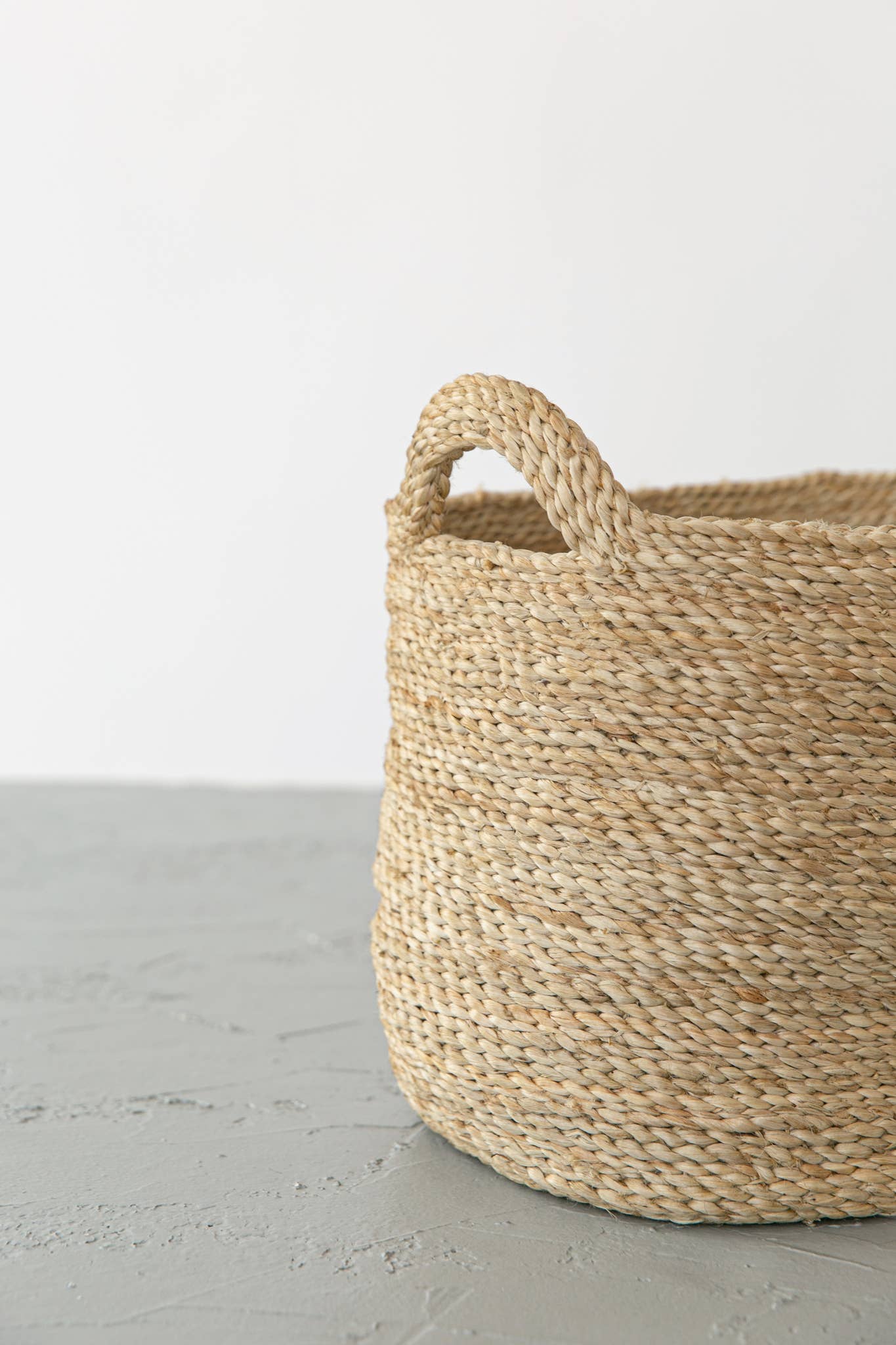 Oval Basket with handle, jute - natural: Large