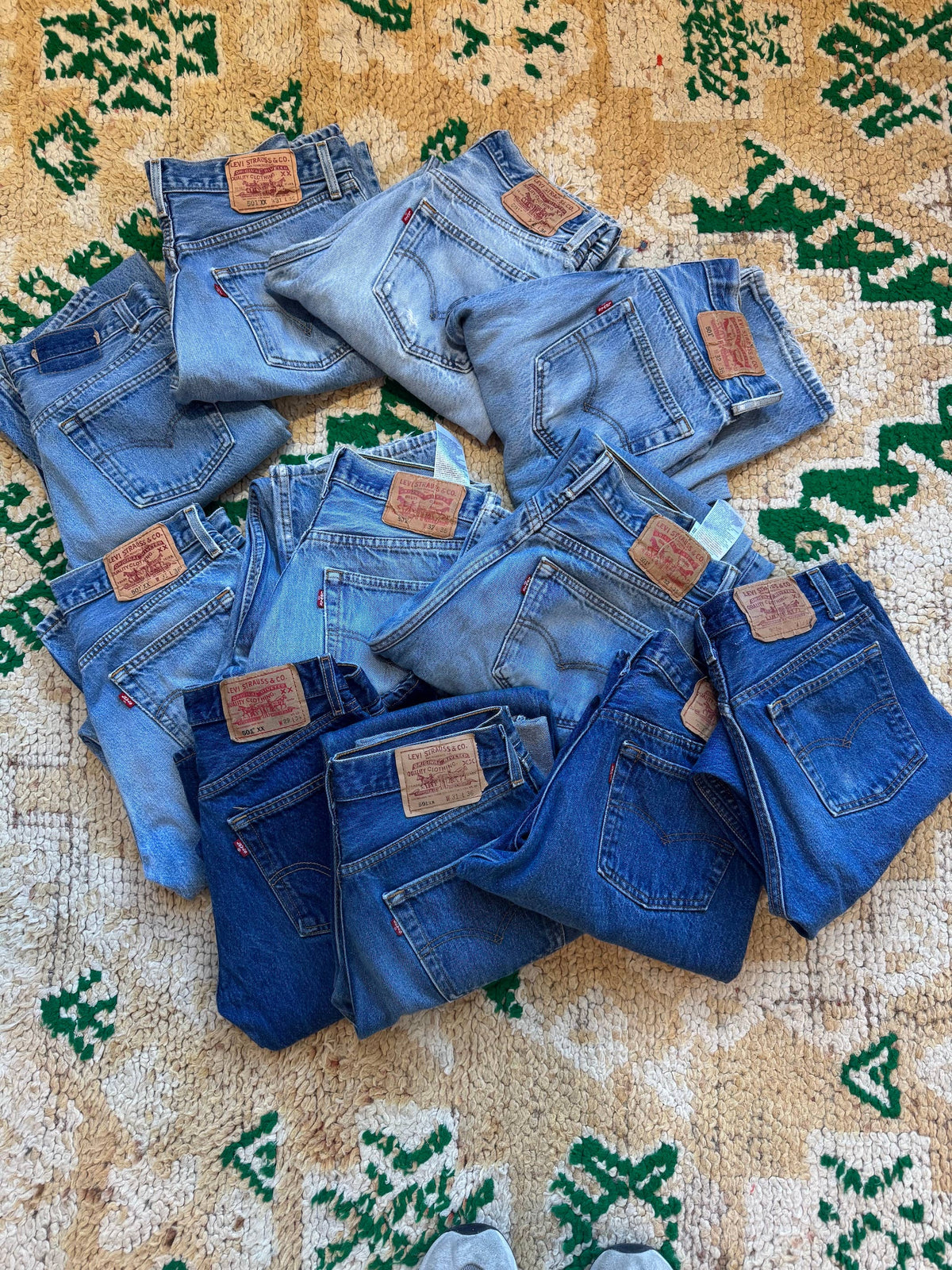 VINTAGE LEVIS 501's