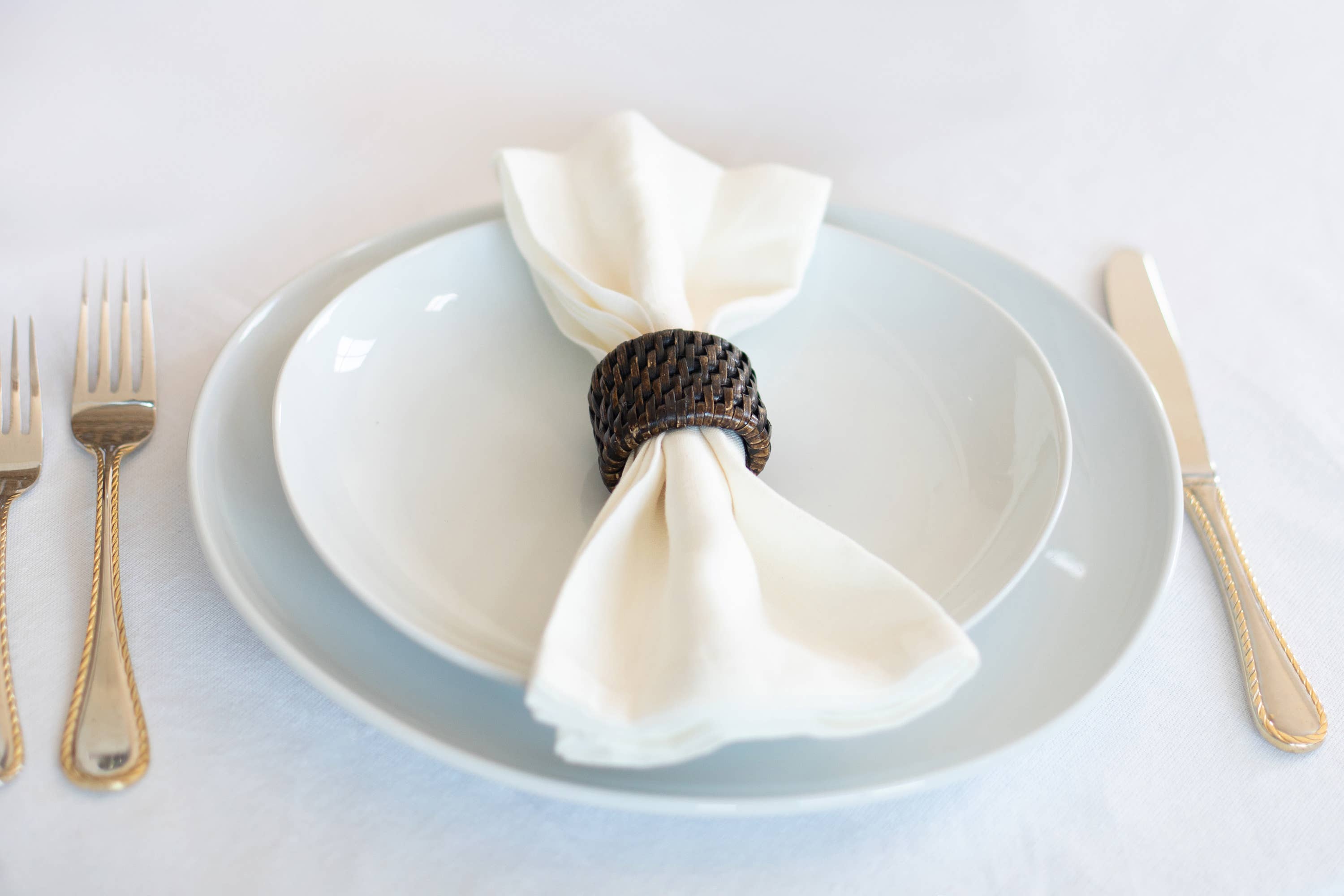 Rattan Oval Napkin Rings 6-piece set: Tudor Black
