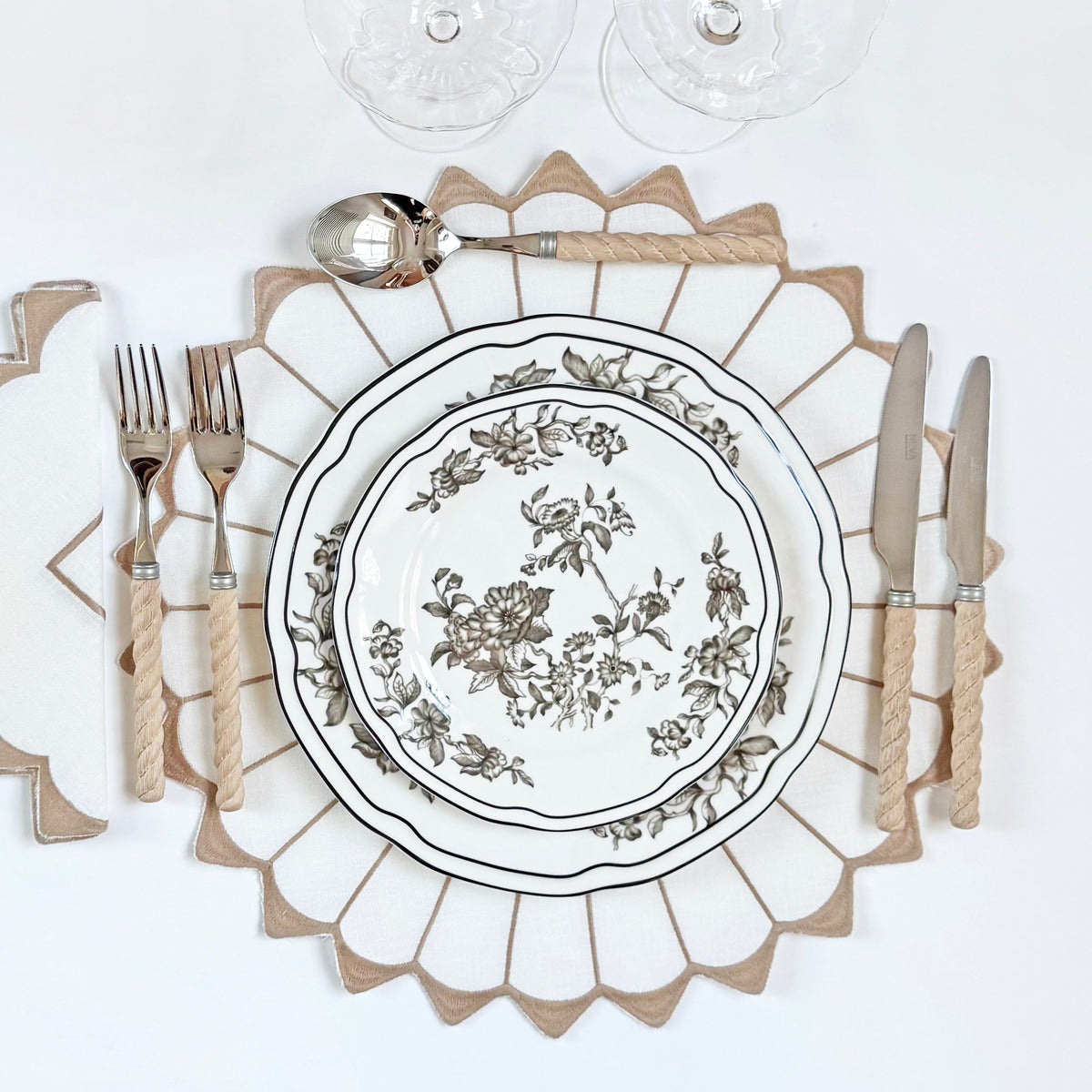 Byron white dinner plate (set of 4)