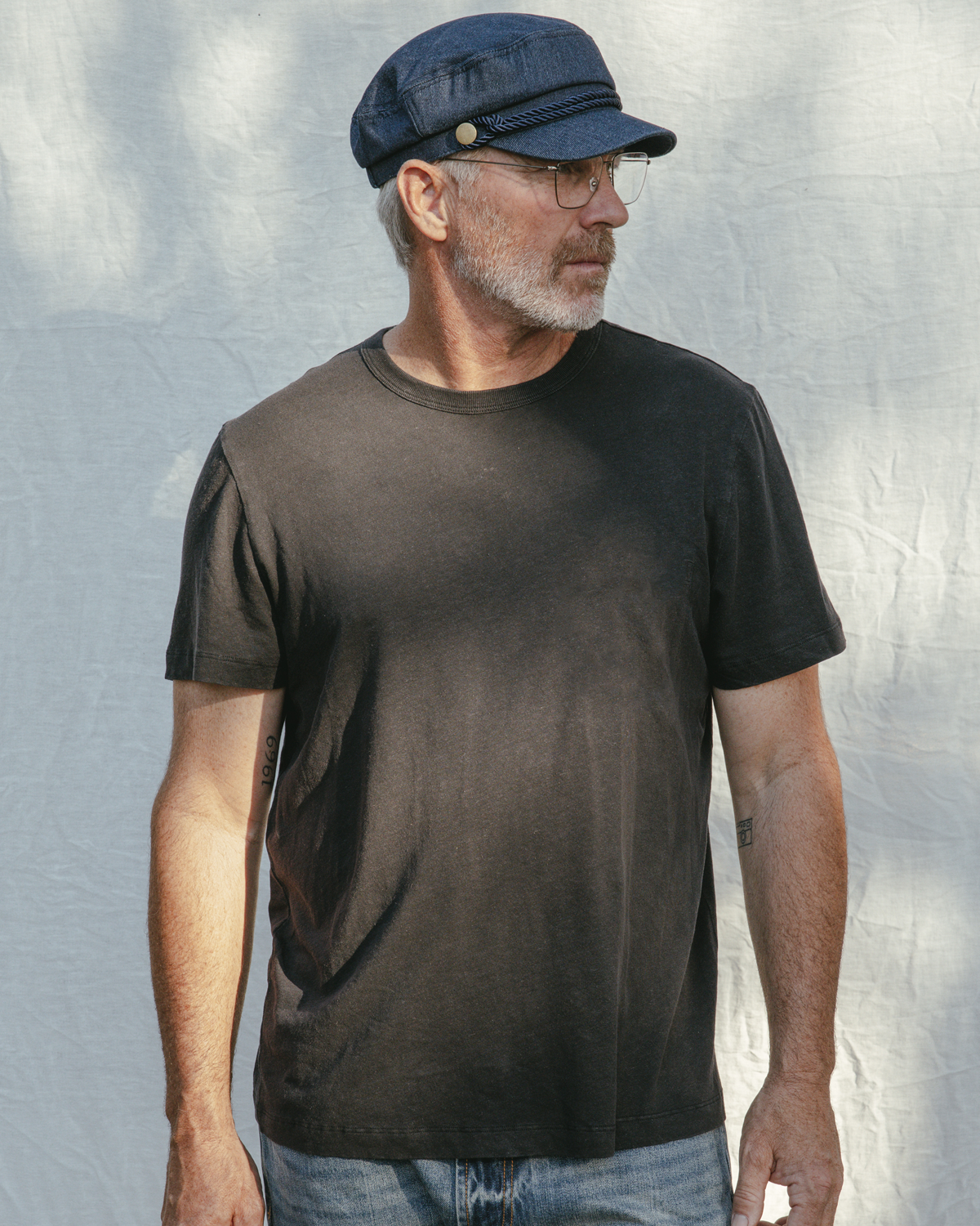 Harbor Tee: Black / L