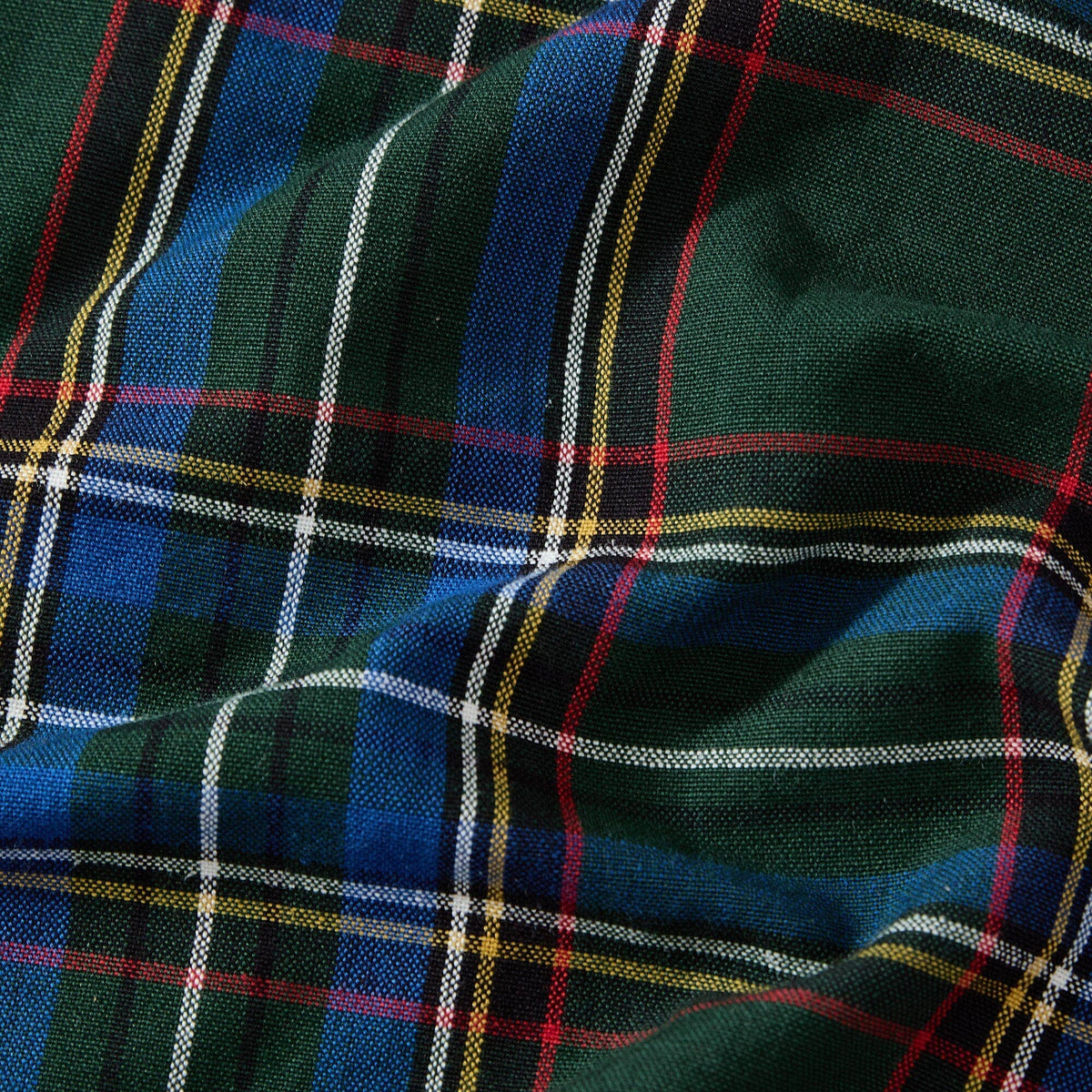 Stowe Tartan Holiday Plaid Tablecloth: Green / 60"x102"