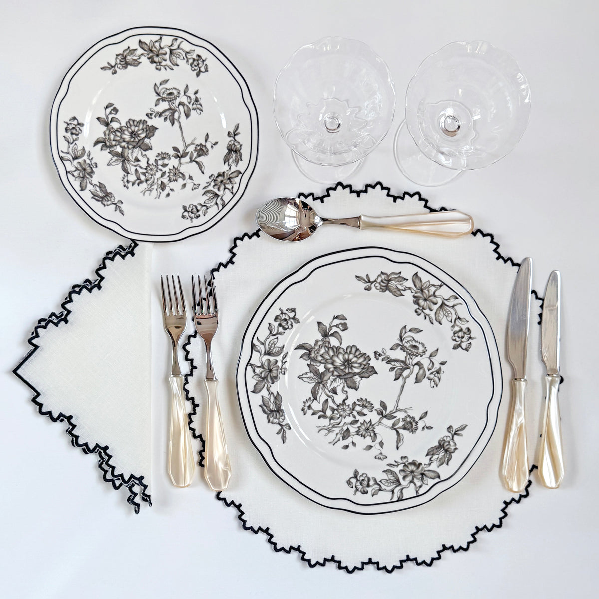 Byron white dinner plate (set of 4)