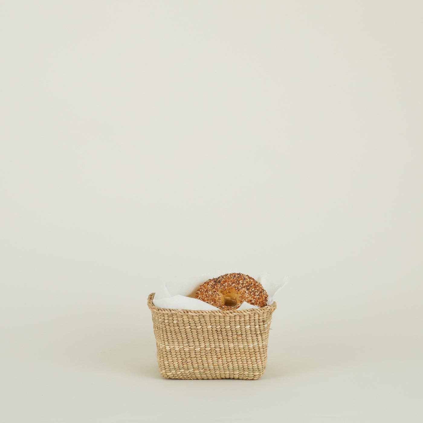 WOVEN BOWL