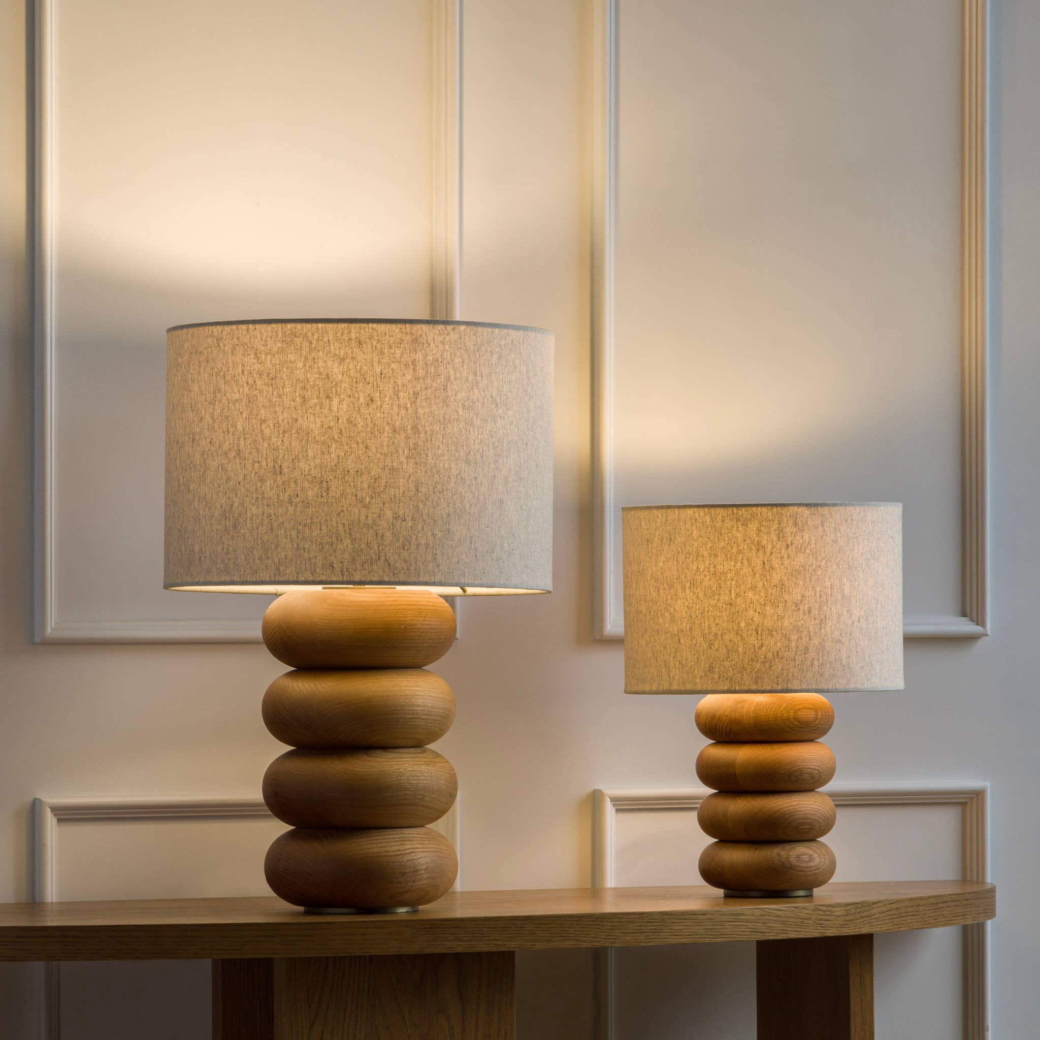 Sandia Oak Wood Table Lamp: Natural / Large