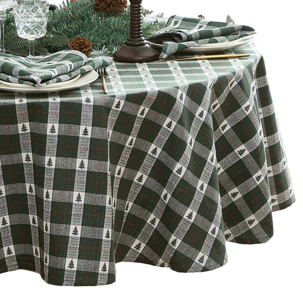 Sherwood Tree Cotton Tablecloth in Green, 70" Round