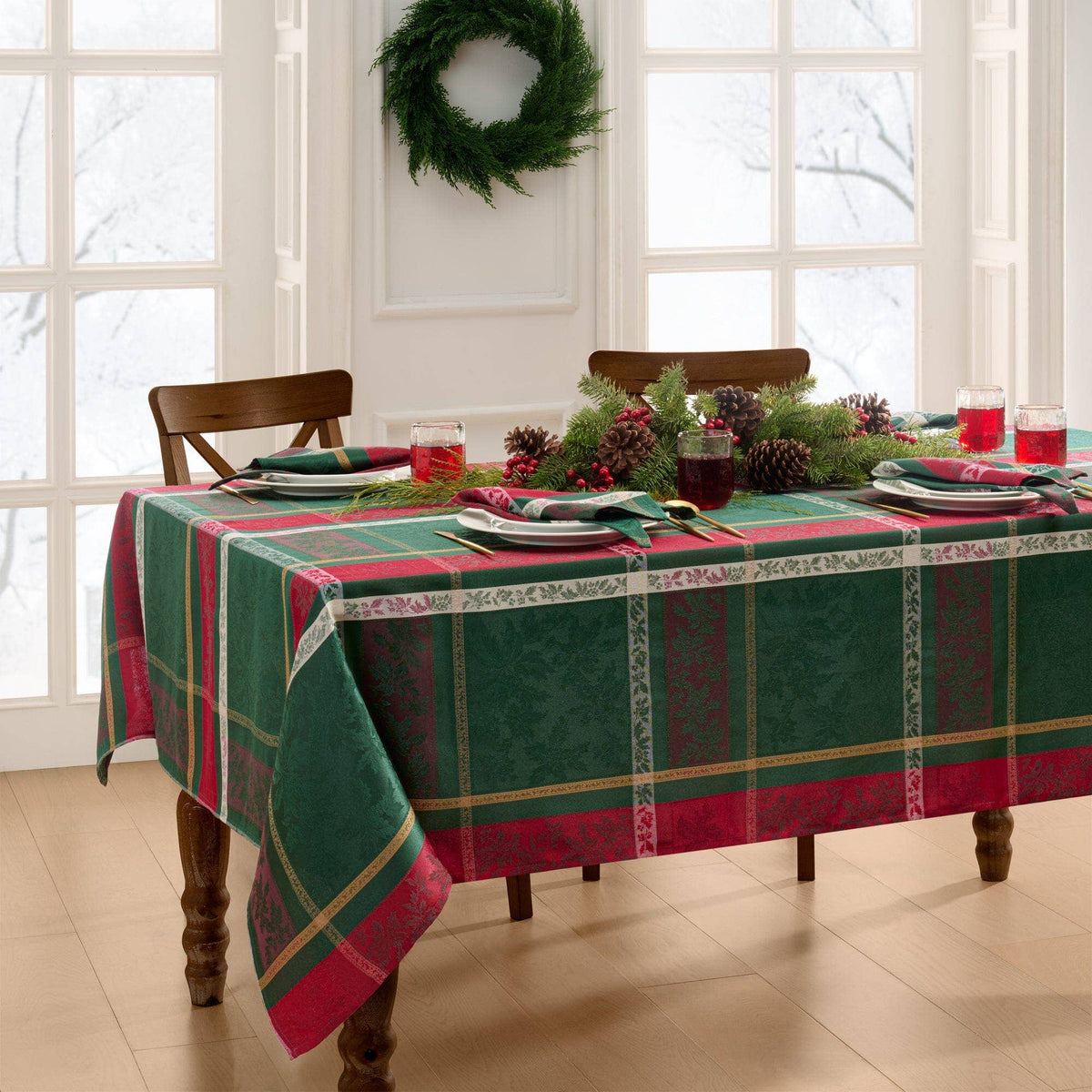 Merry and Festive Jacquard Tablecloth: 60x102