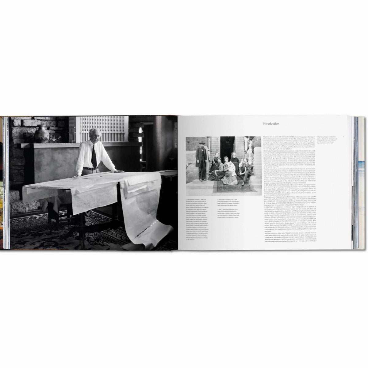 Frank Lloyd Wright (German, French, English)