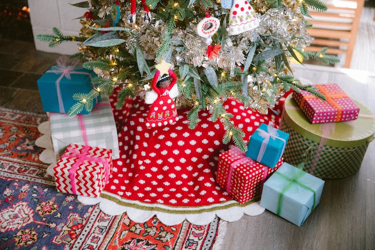 Dot Tree Skirt: Red